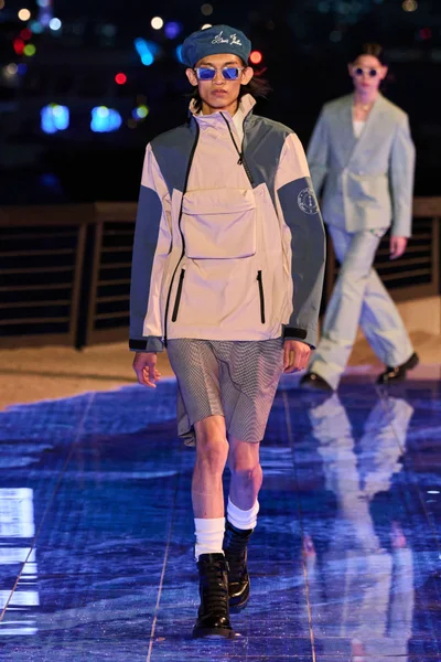 Look 33